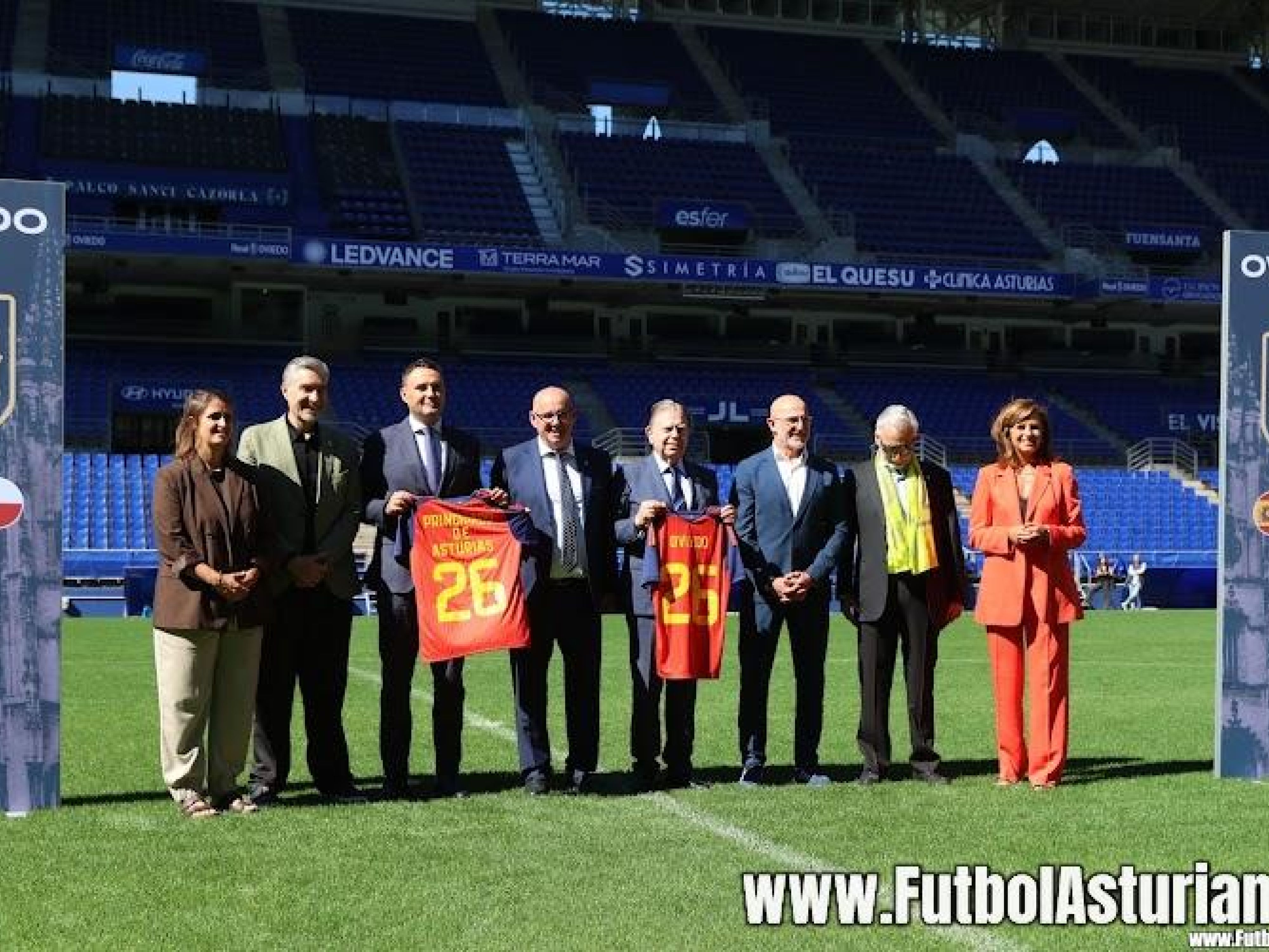 Luis de la Fuente acapara todos los focos en la presentación del España – República Checa