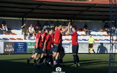 El Ribadesella se da un festín ante el Uni