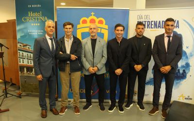 Marcelino recibe la insignia de oro en el Día del Entrenador