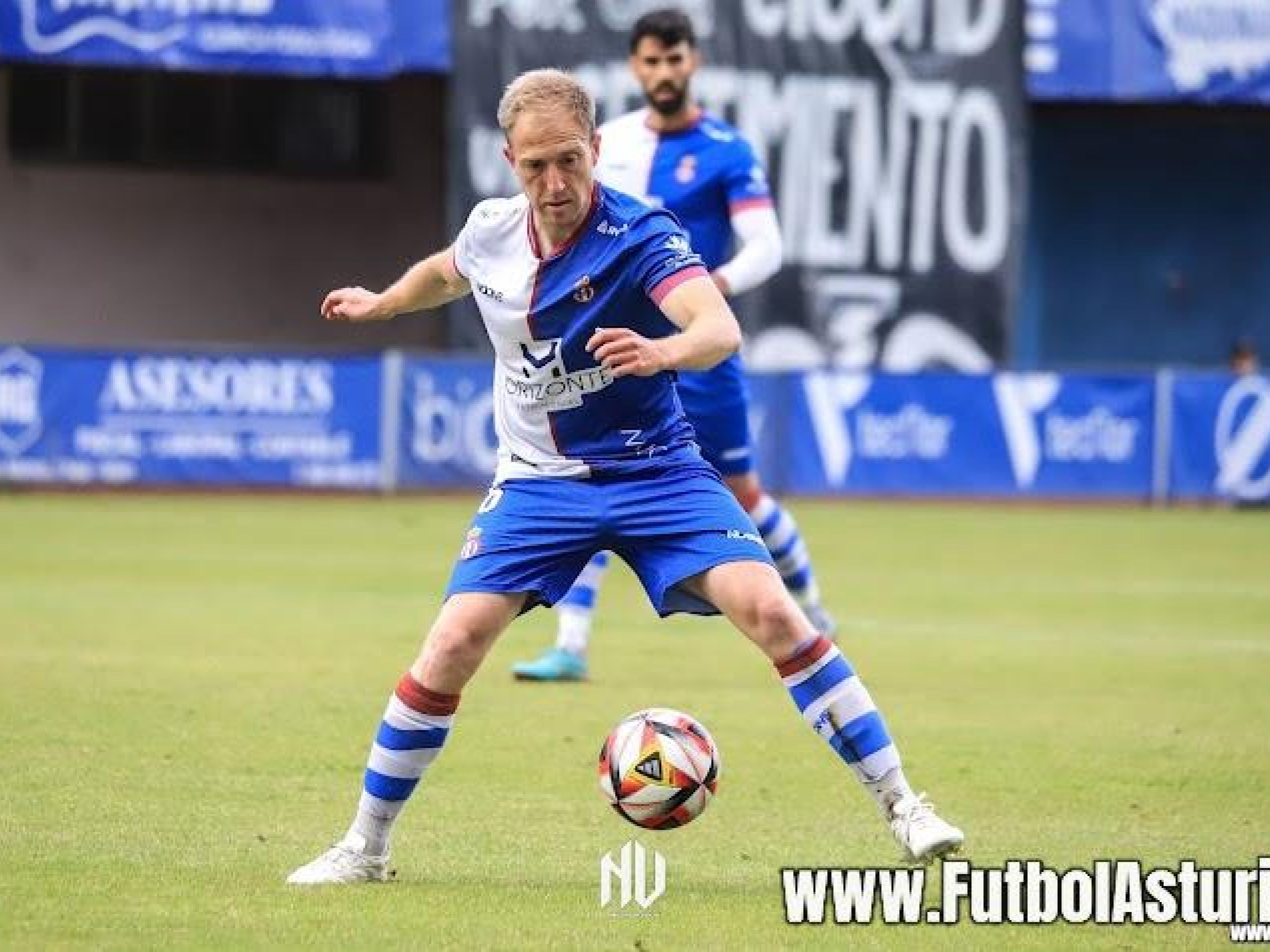 El Avilés se despide de dos ilustres
